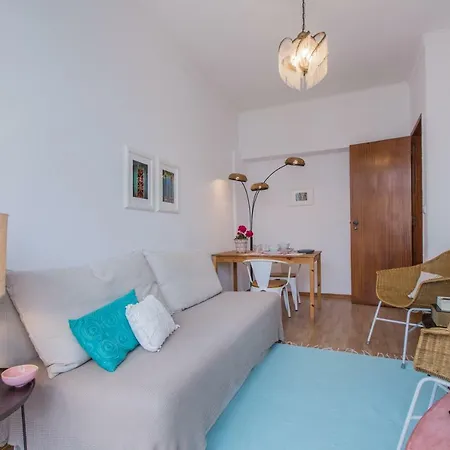 Apartamento Light Filled Apartment, By Timecooler *